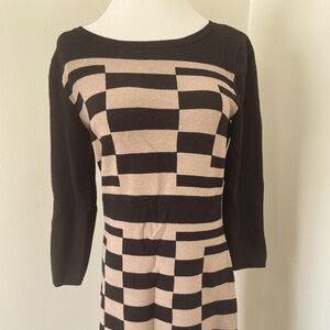 beautiful Nine West extra small dress. Like new condition.